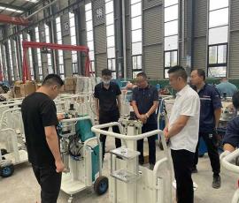 郭理事長深入海拓集團考察了解企業(yè)發(fā)展狀況